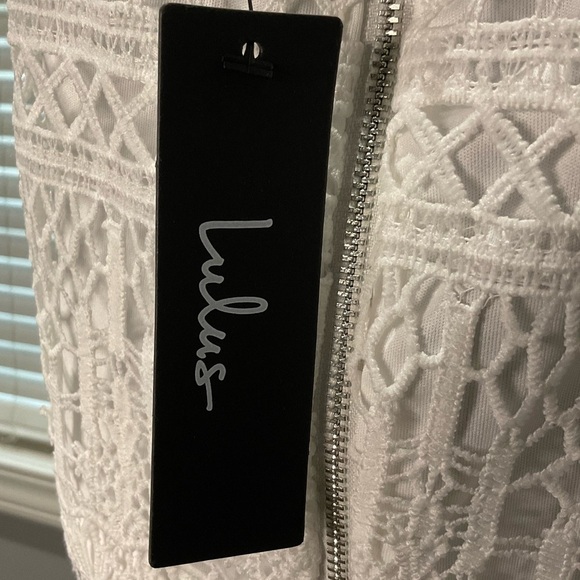 Lulu's Cream Crocheted Sleeveless Cropped Tank Top - As Is - Picture 3 of 8